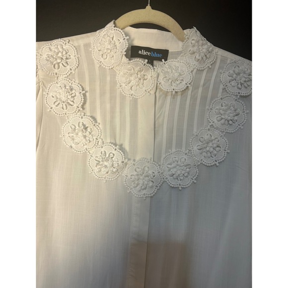 Alice Blue White Lace Collar Button Down Blouse Women's Size L Textured Dreamy - Picture 5 of 6